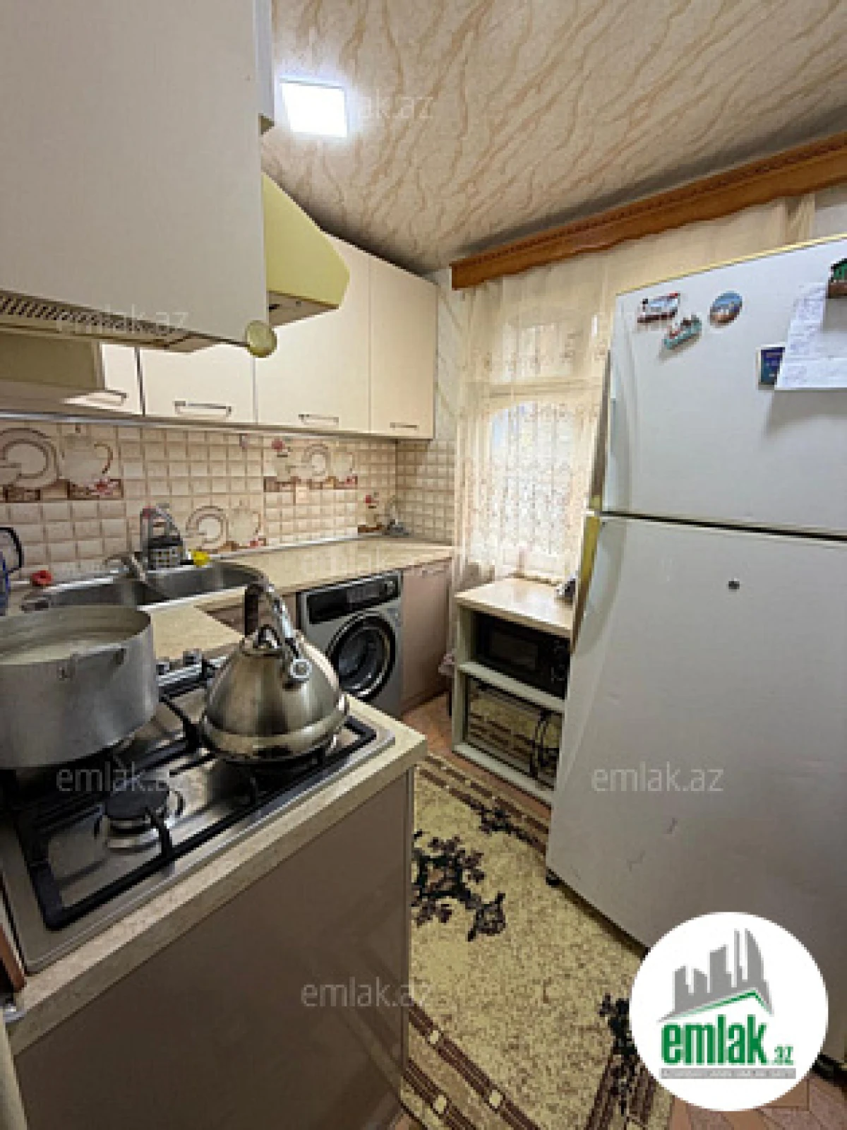 Satılır 4 otaqlı köhnə tikili 100 m²