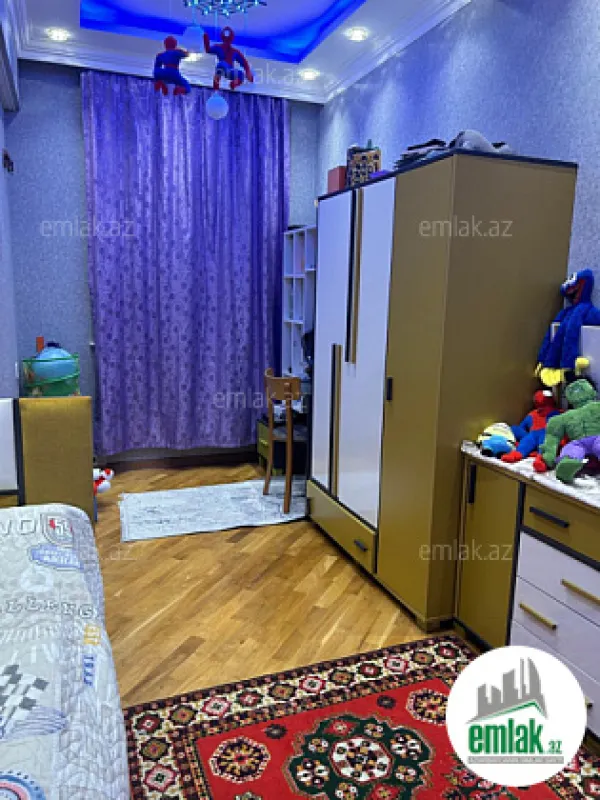Satılır 3 otaqlı yeni tikili 110 m²