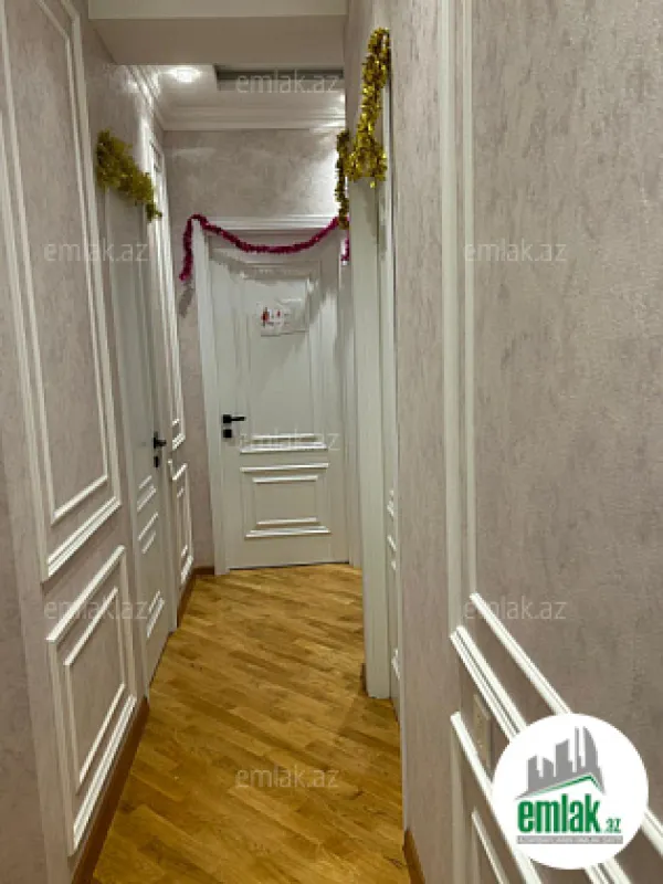 Satılır 3 otaqlı yeni tikili 110 m²