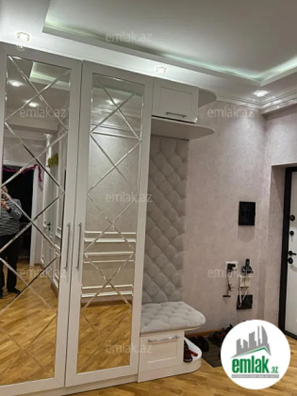 Satılır 3 otaqlı yeni tikili 110 m²