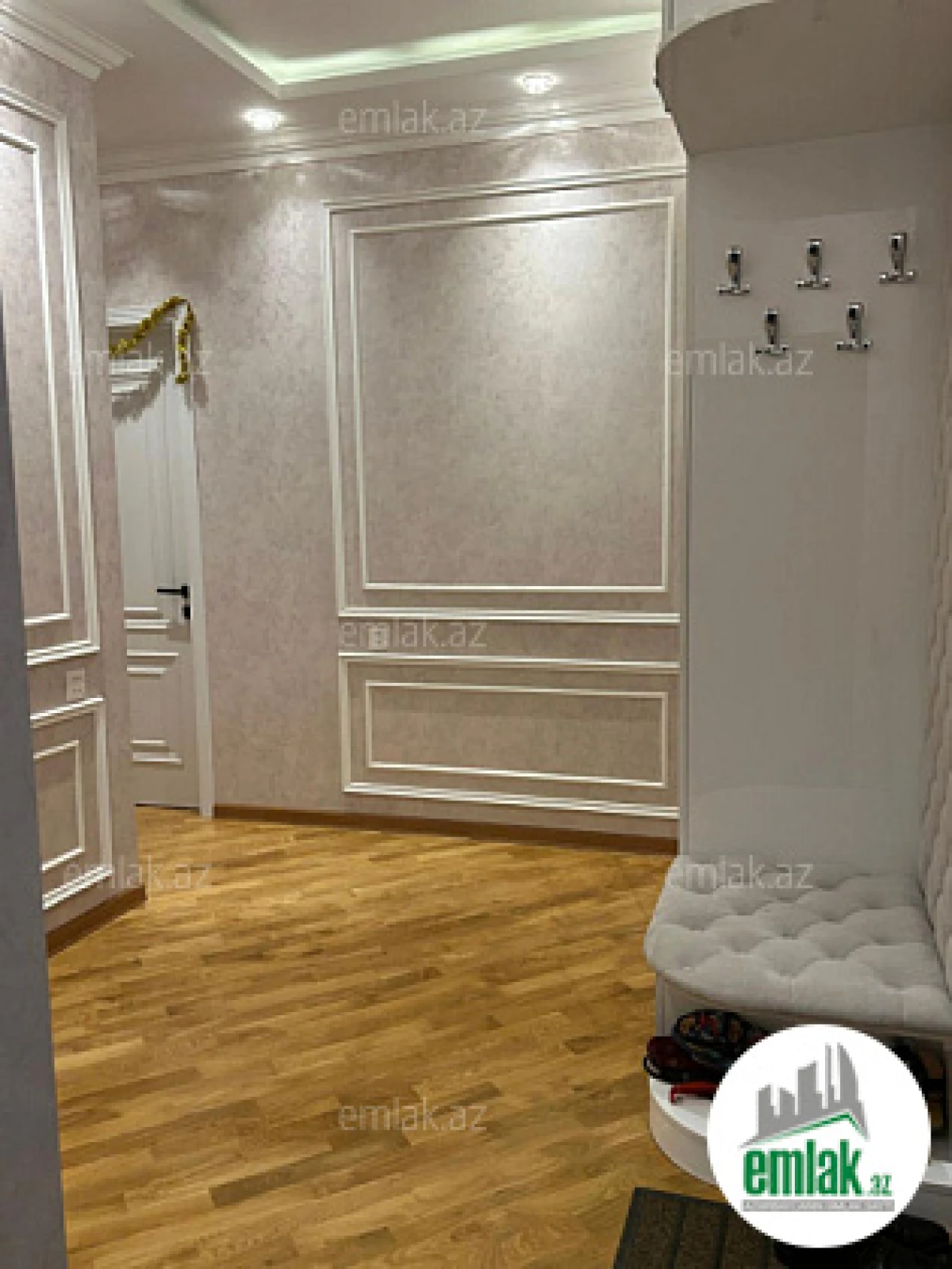 Satılır 3 otaqlı yeni tikili 110 m²