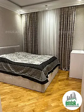 Satılır 3 otaqlı yeni tikili 110 m²