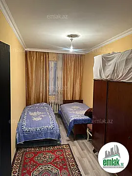 Satılır 3 otaqlı köhnə tikili 70 m²