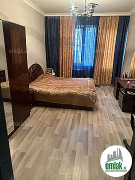 Satılır 3 otaqlı köhnə tikili 70 m²