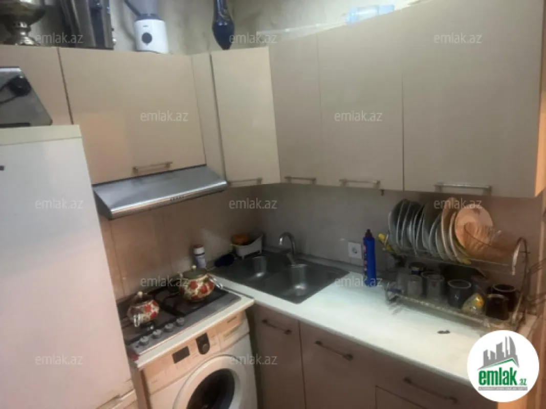 Satılır 3 otaqlı köhnə tikili 70 m²