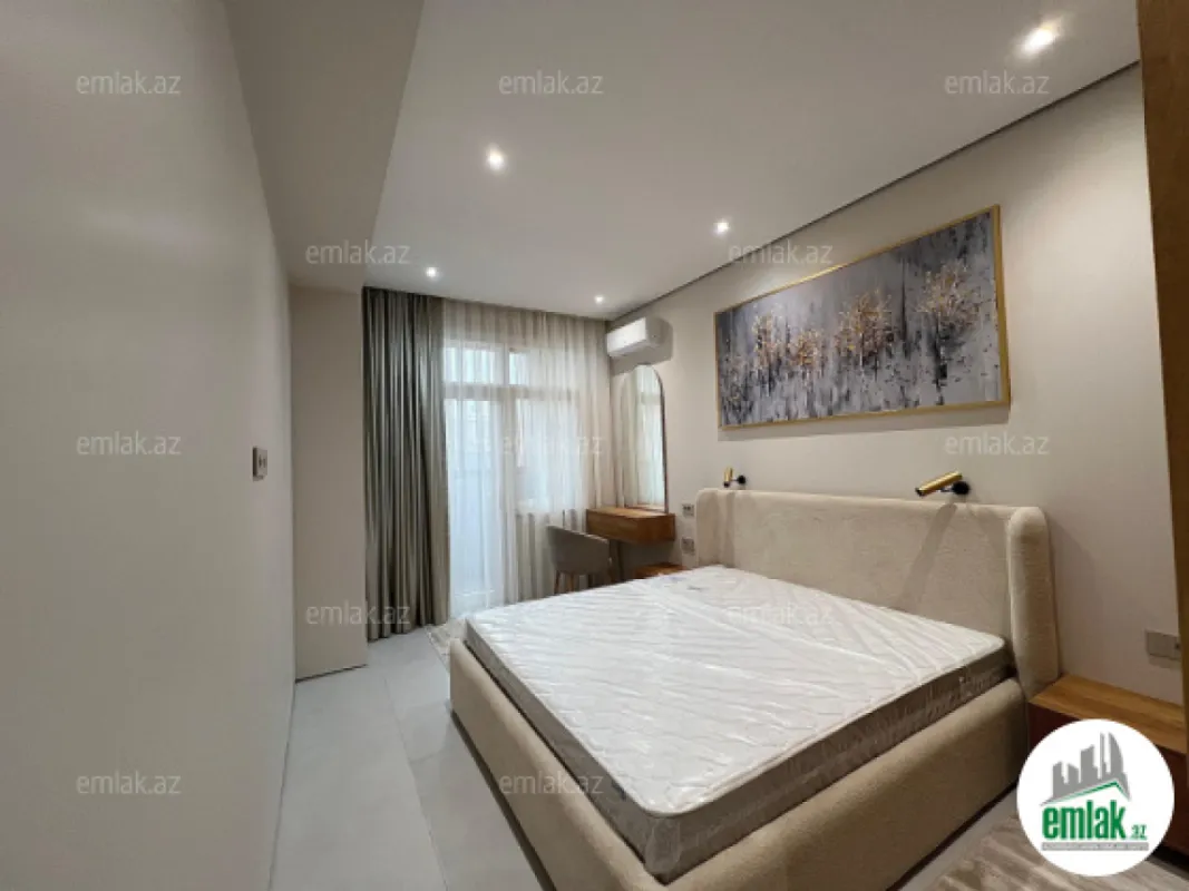 Satılır 3 otaqlı yeni tikili 110 m²