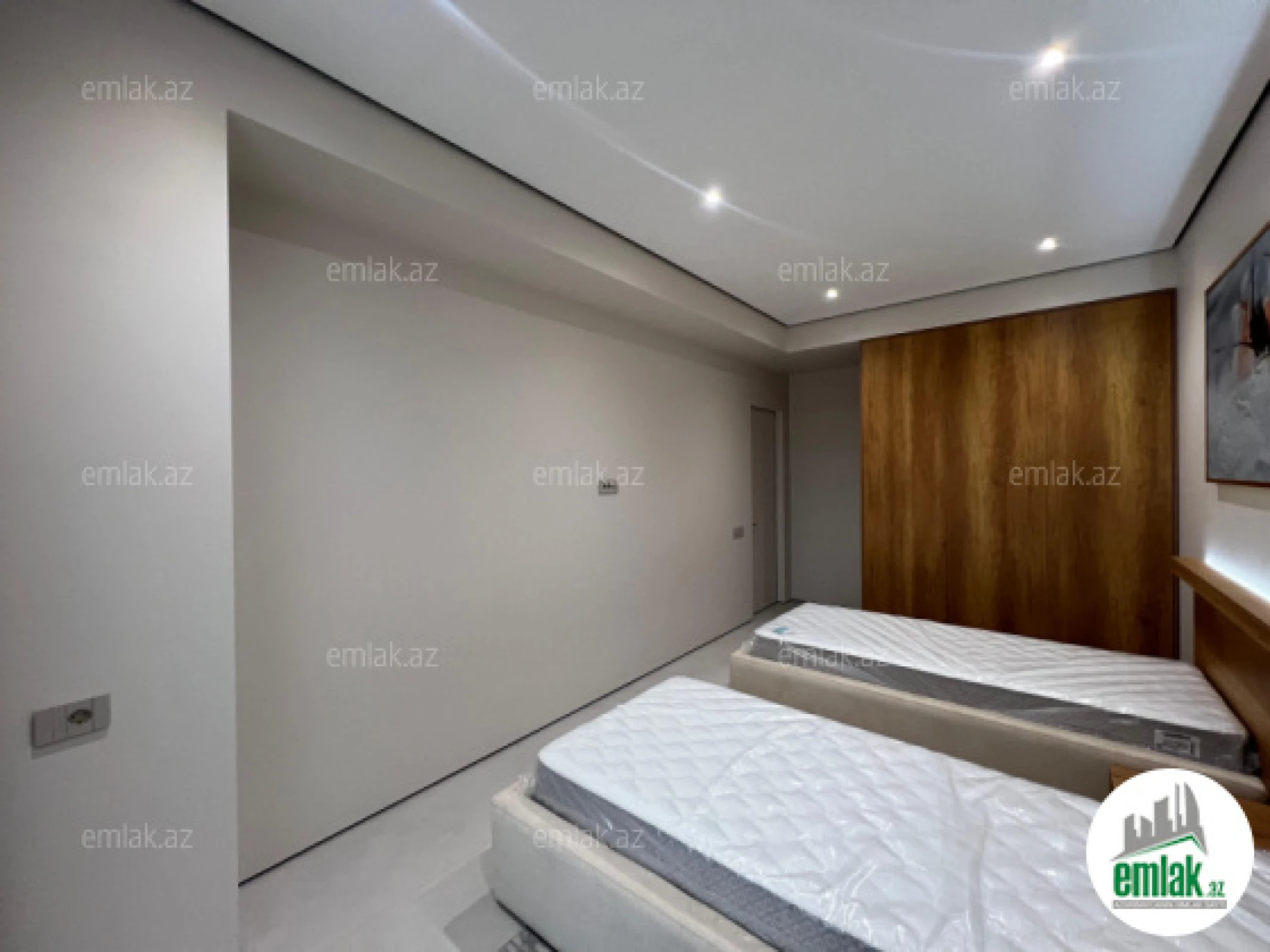 Satılır 3 otaqlı yeni tikili 110 m²