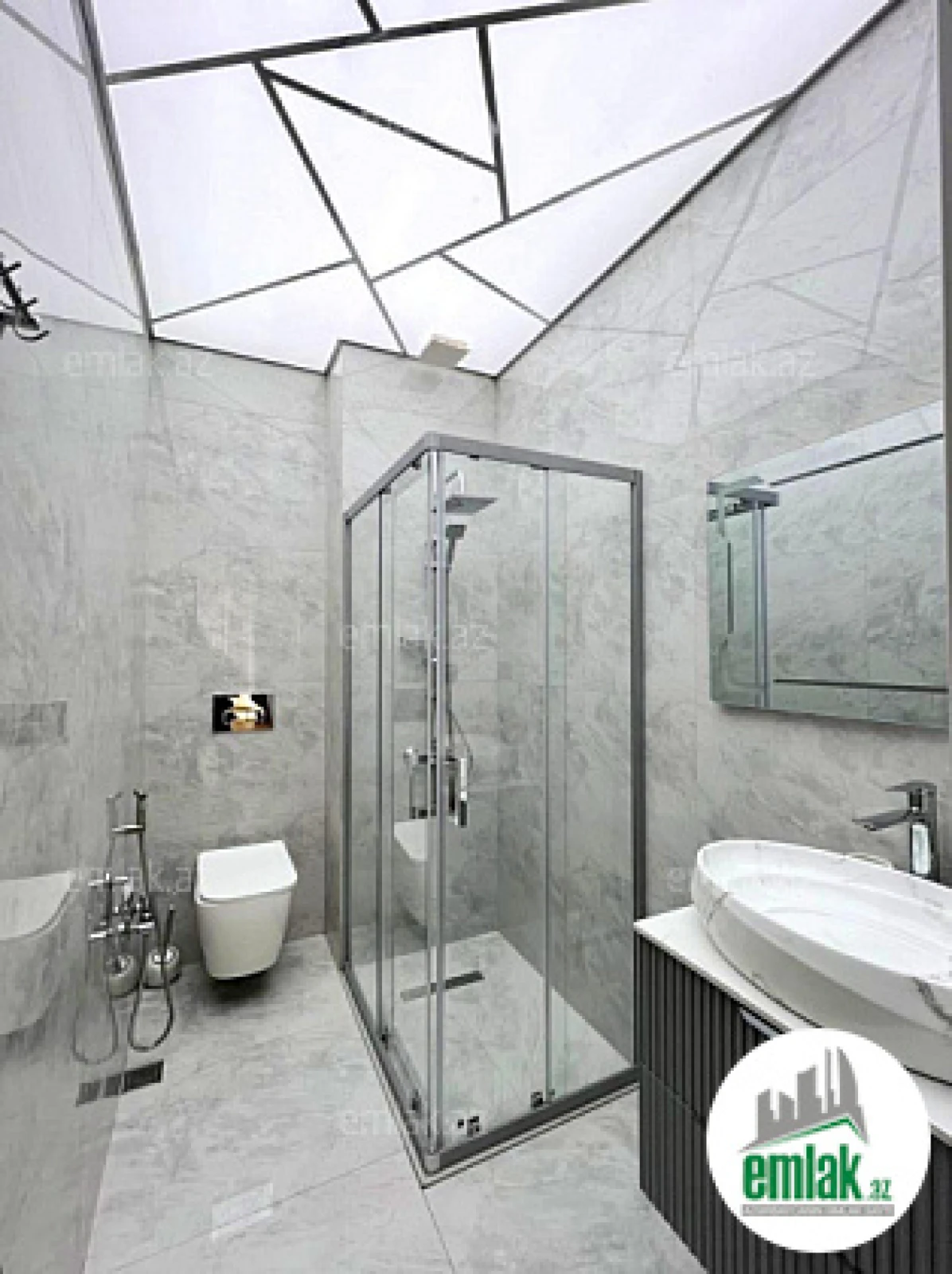 Satılır 4 otaqlı yeni tikili 192 m²