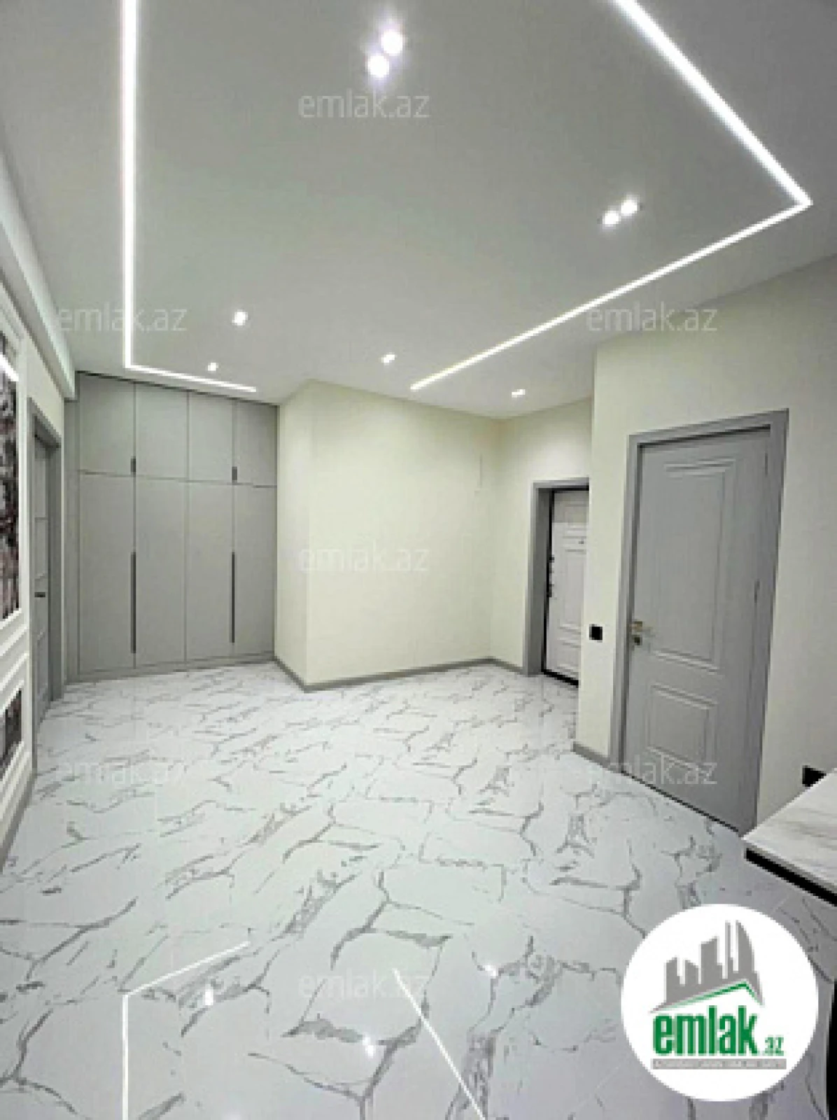 Satılır 4 otaqlı yeni tikili 192 m²
