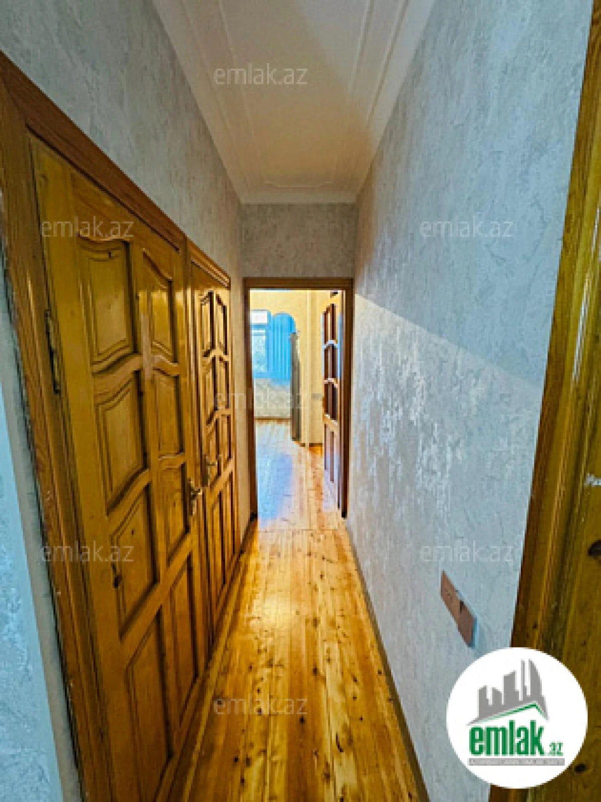 Satılır 3 otaqlı köhnə tikili 90 m²