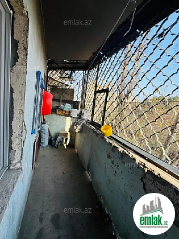 Satılır 3 otaqlı köhnə tikili 90 m²