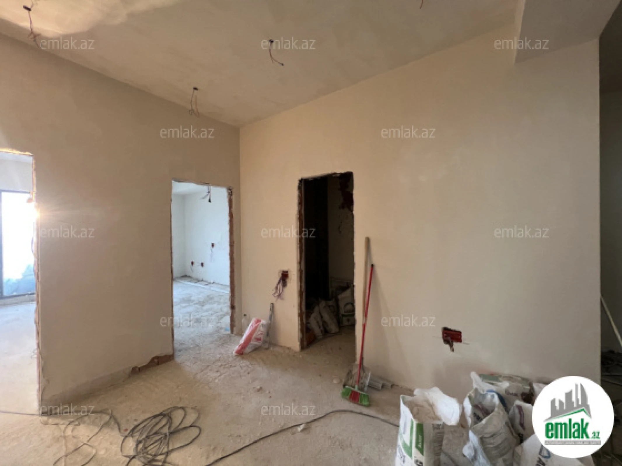 Satılır 3 otaqlı yeni tikili 165 m²