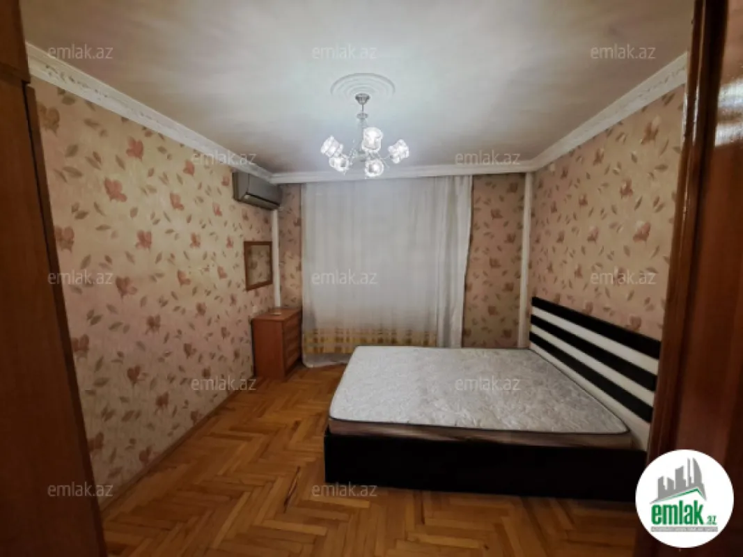 Satılır 3 otaqlı köhnə tikili 85 m²