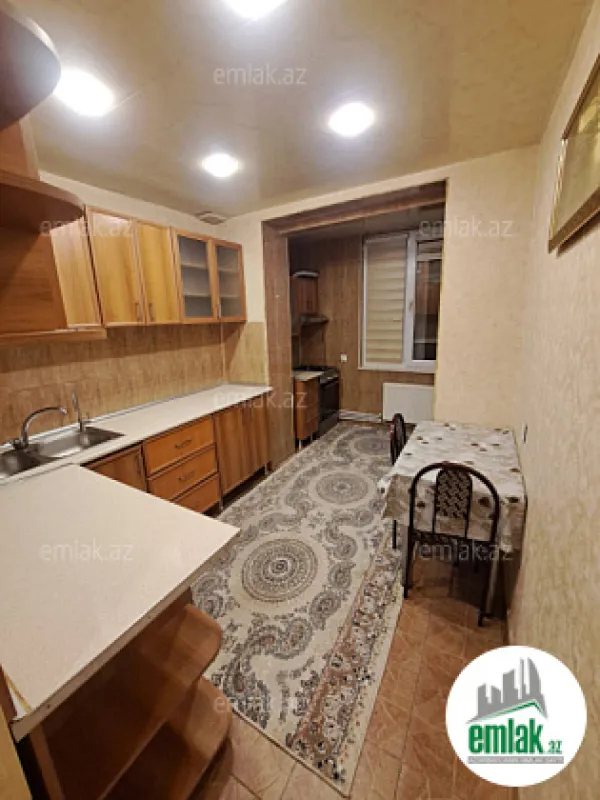 Satılır 3 otaqlı köhnə tikili 85 m²