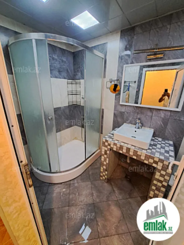 Satılır 3 otaqlı köhnə tikili 85 m²