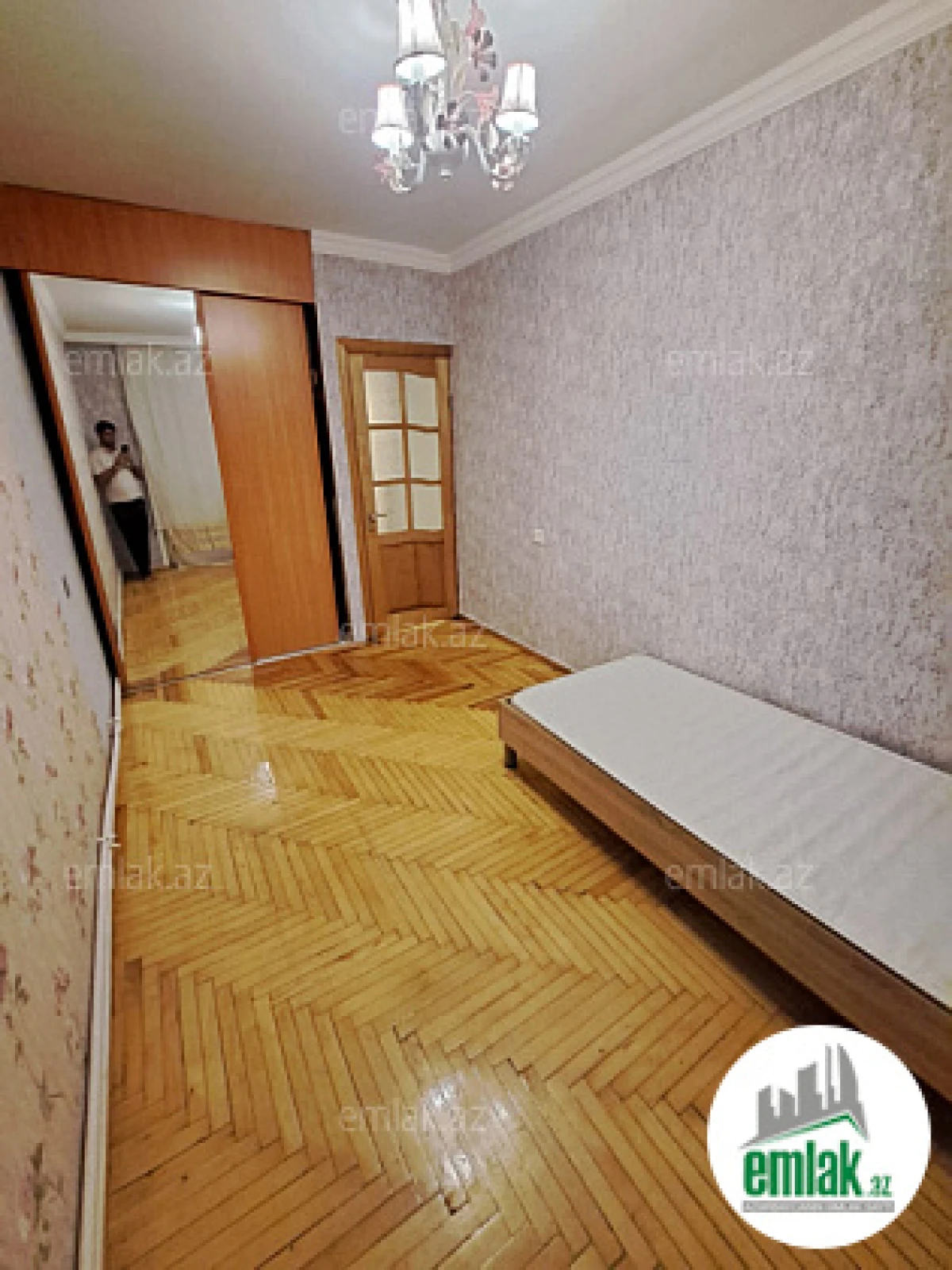 Satılır 3 otaqlı köhnə tikili 85 m²