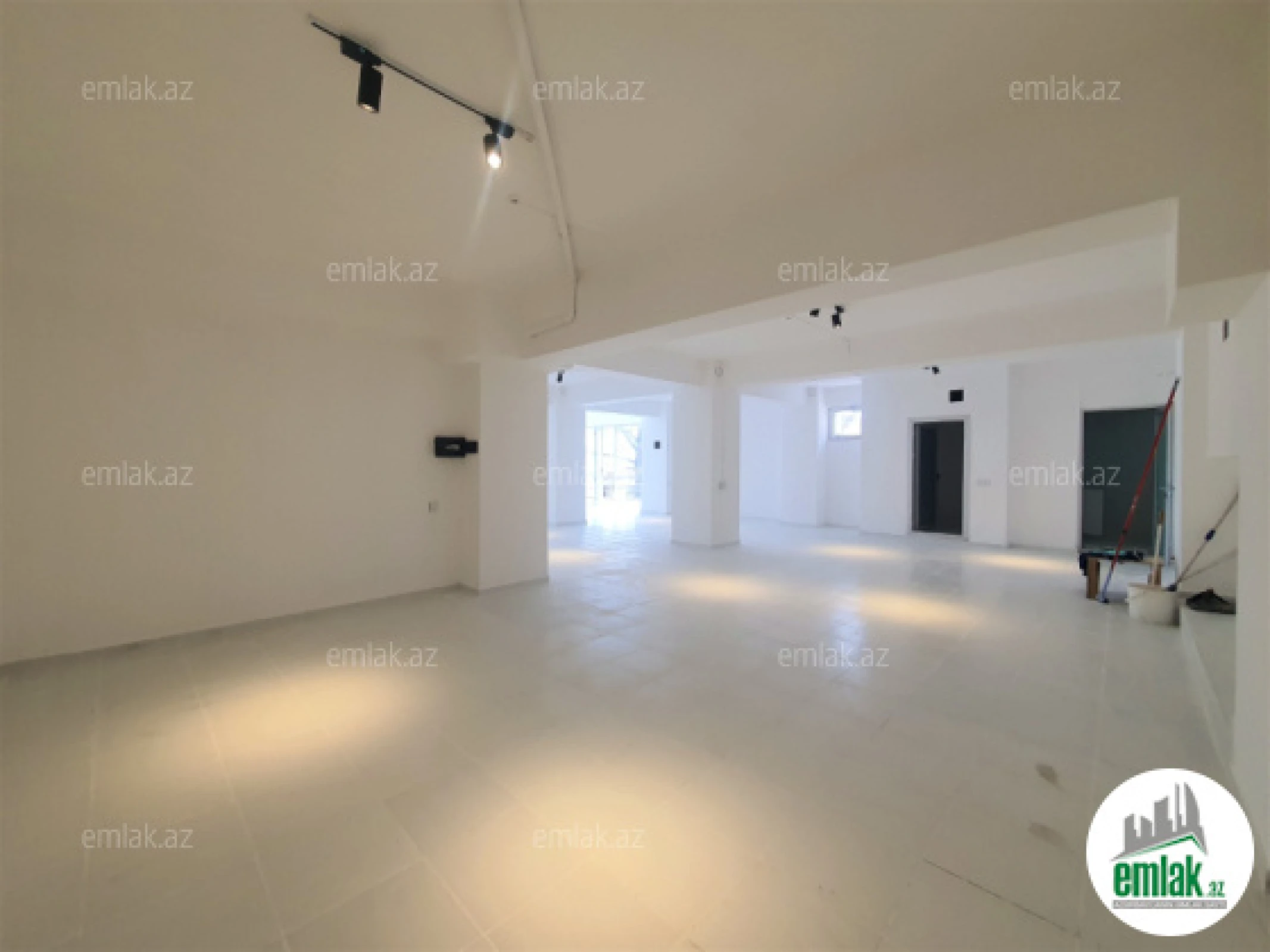 Satılır 5 otaqlı obyekt 346 m²