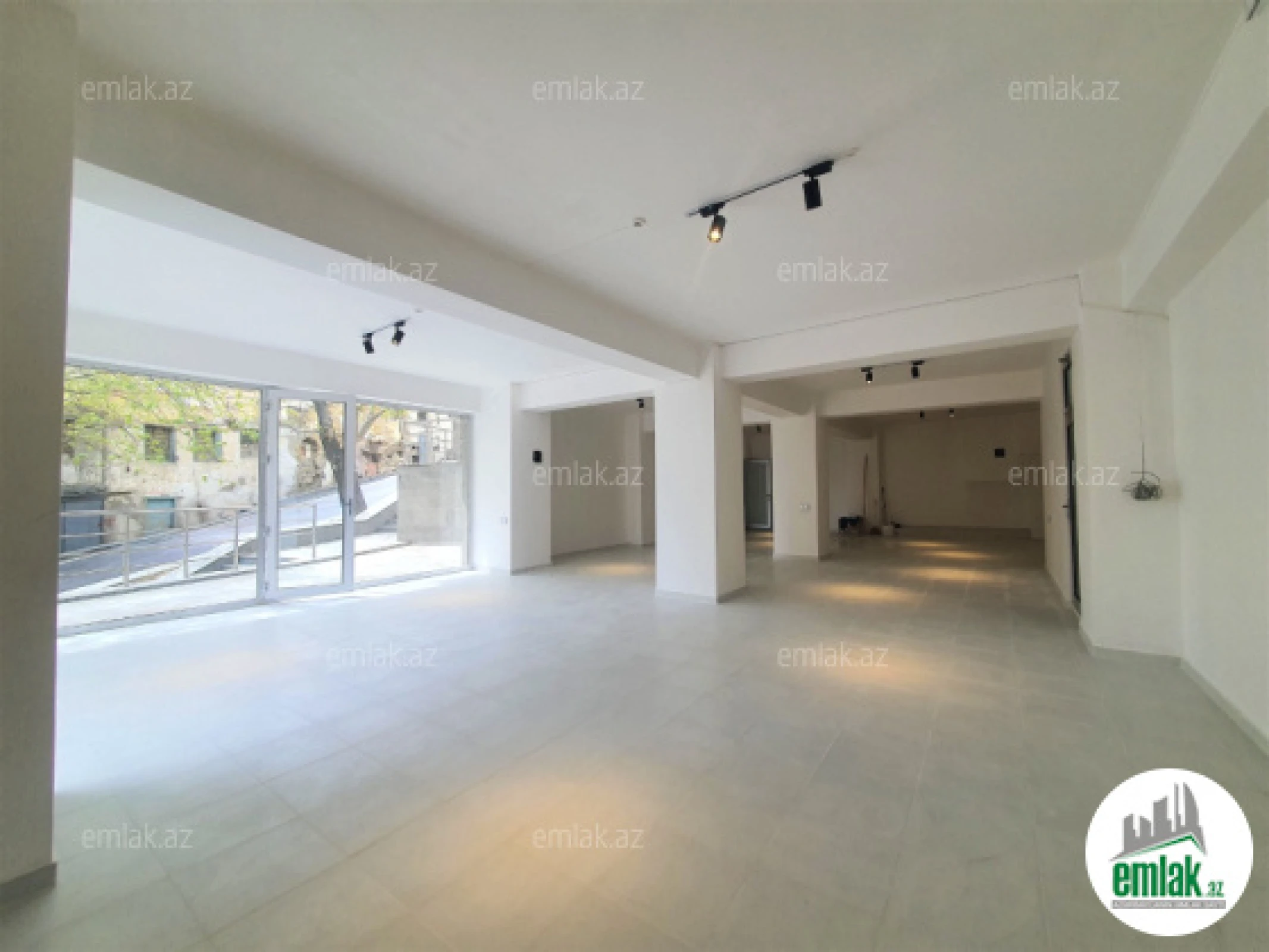 Satılır 5 otaqlı obyekt 346 m²
