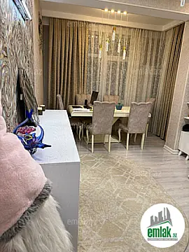 Satılır 2 otaqlı yeni tikili 75 m²