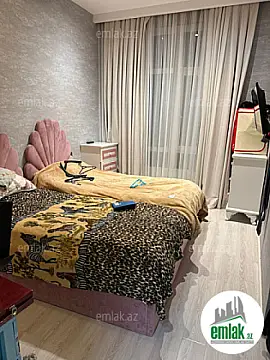 Satılır 2 otaqlı yeni tikili 75 m²