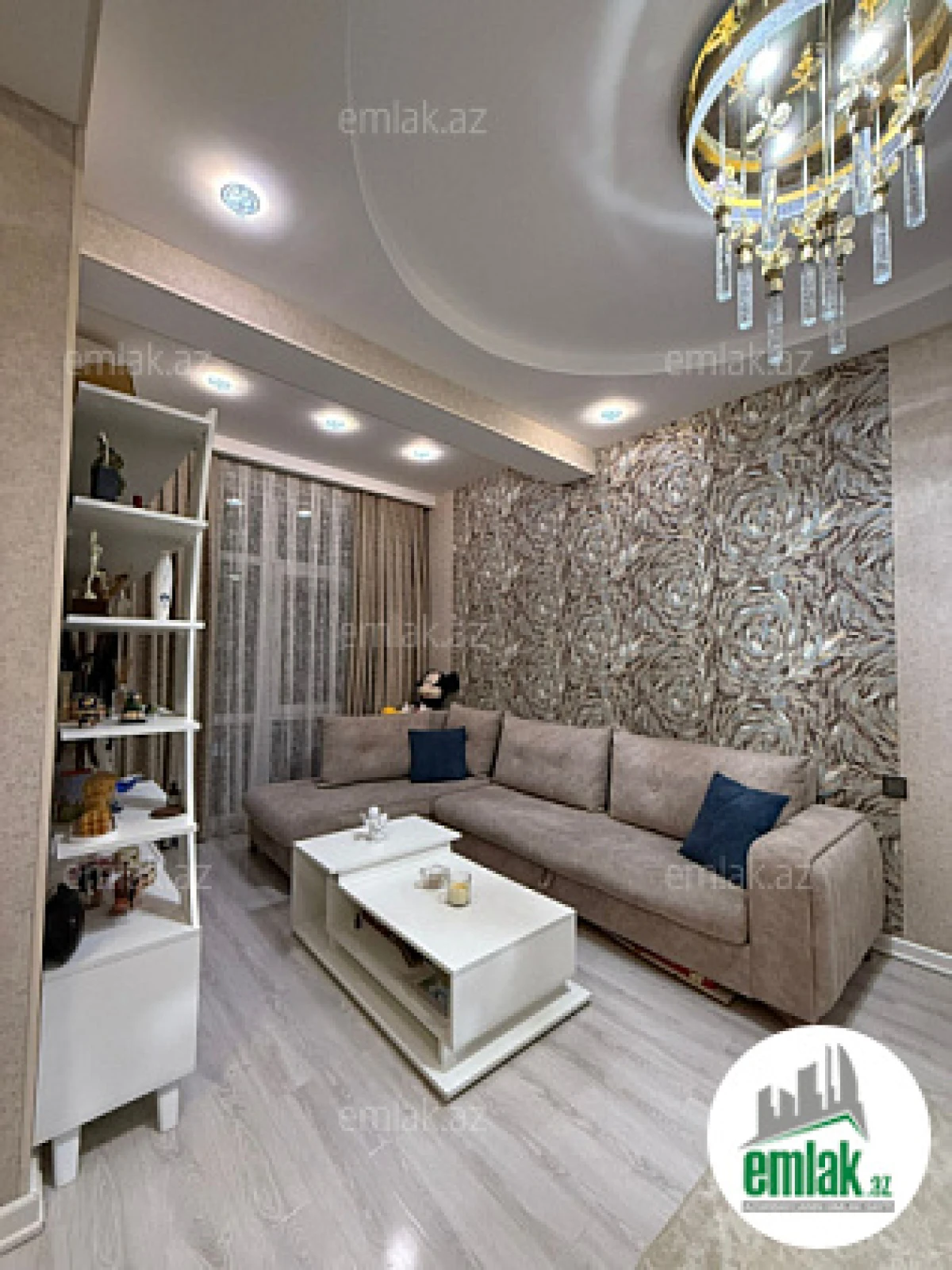 Satılır 2 otaqlı yeni tikili 75 m²