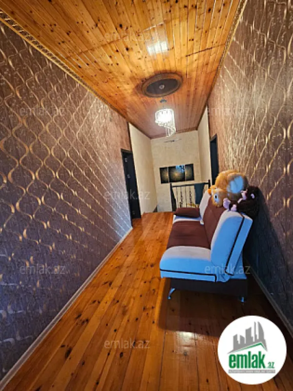 Satılır 4 otaqlı həyət evi 200 m²