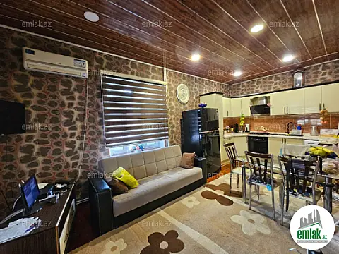 Satılır 4 otaqlı həyət evi 200 m²