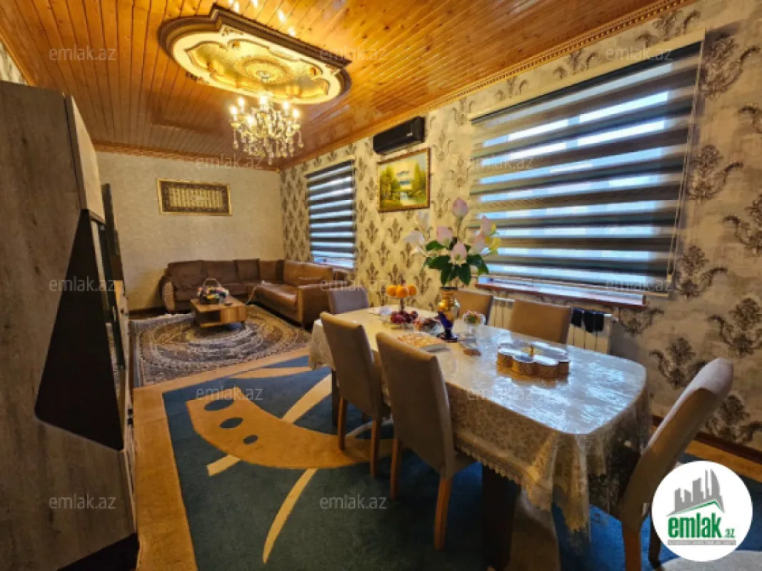 Satılır 4 otaqlı həyət evi 200 m²