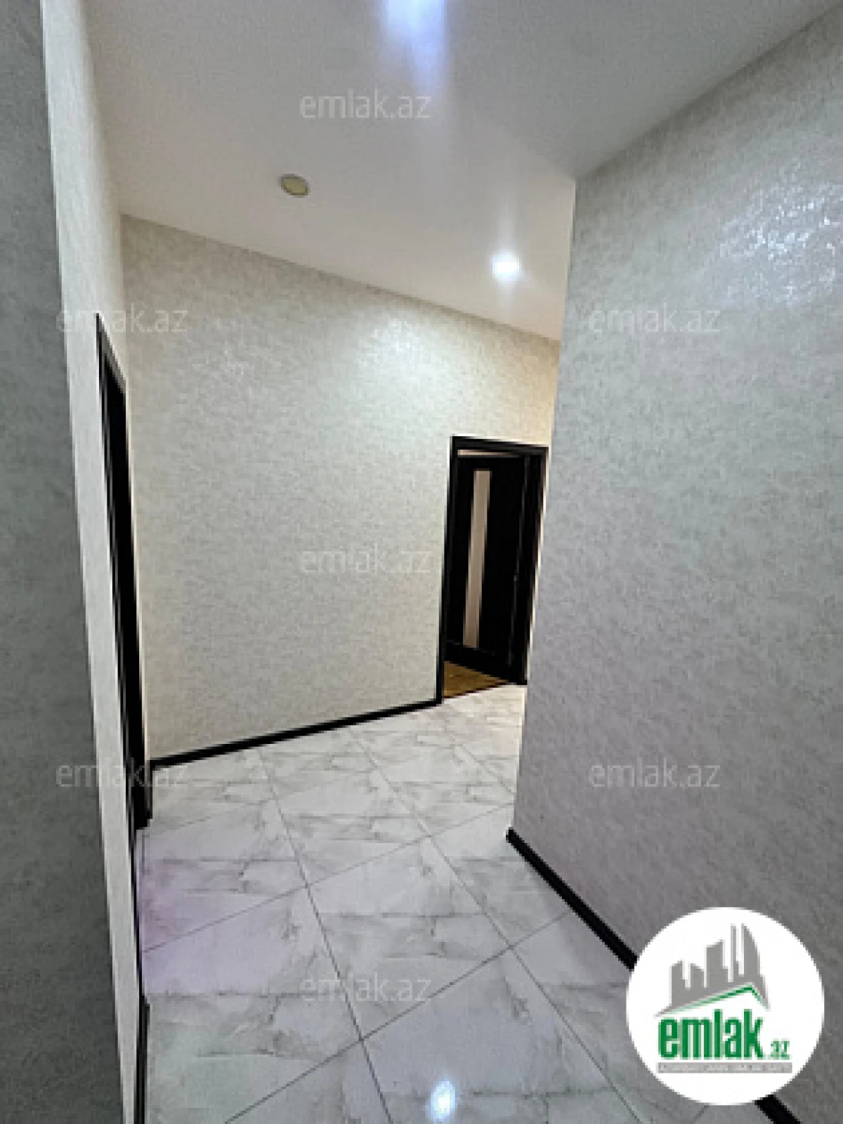 Satılır 3 otaqlı yeni tikili 94 m²
