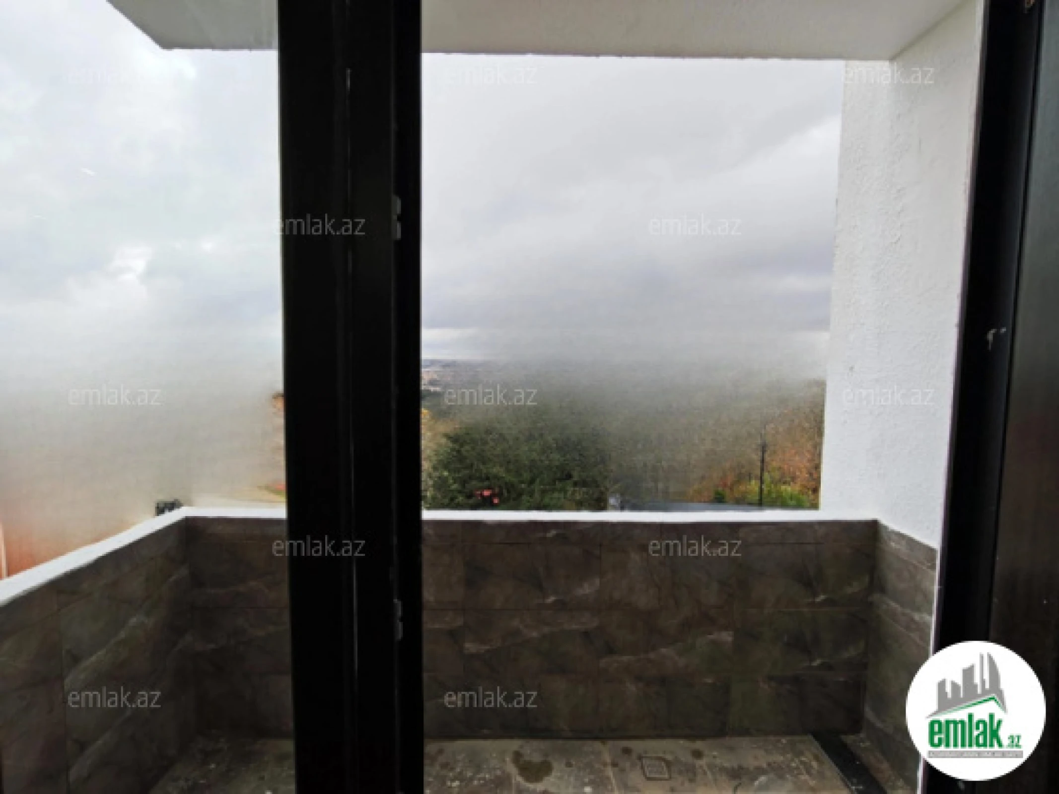 Satılır 3 otaqlı yeni tikili 120 m²