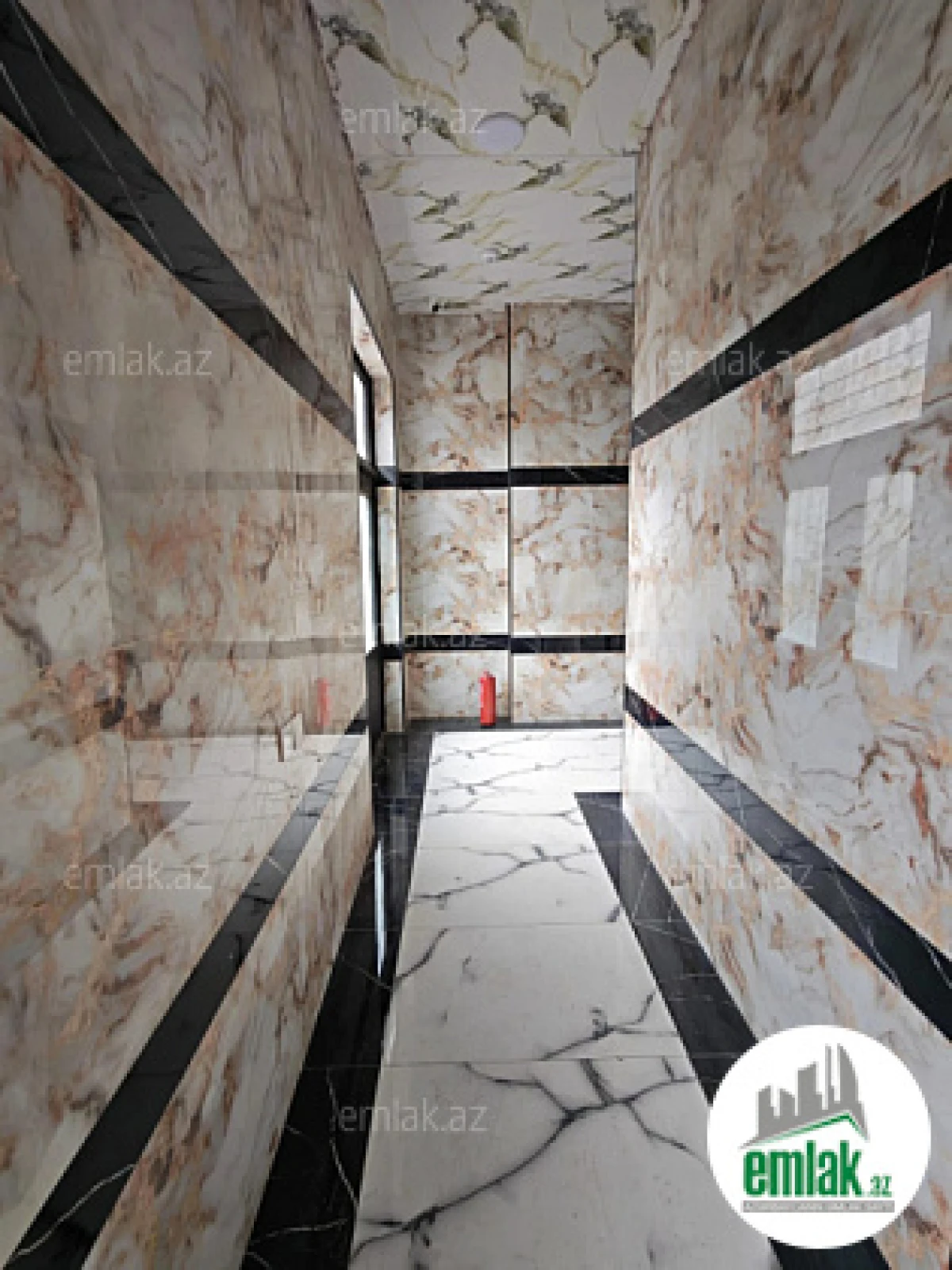 Satılır 3 otaqlı yeni tikili 120 m²