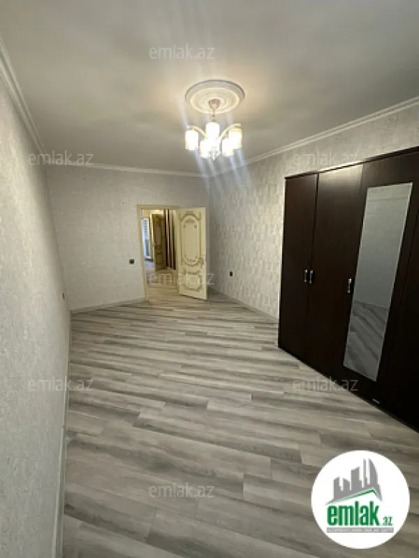 Satılır 2 otaqlı köhnə tikili 55 m²