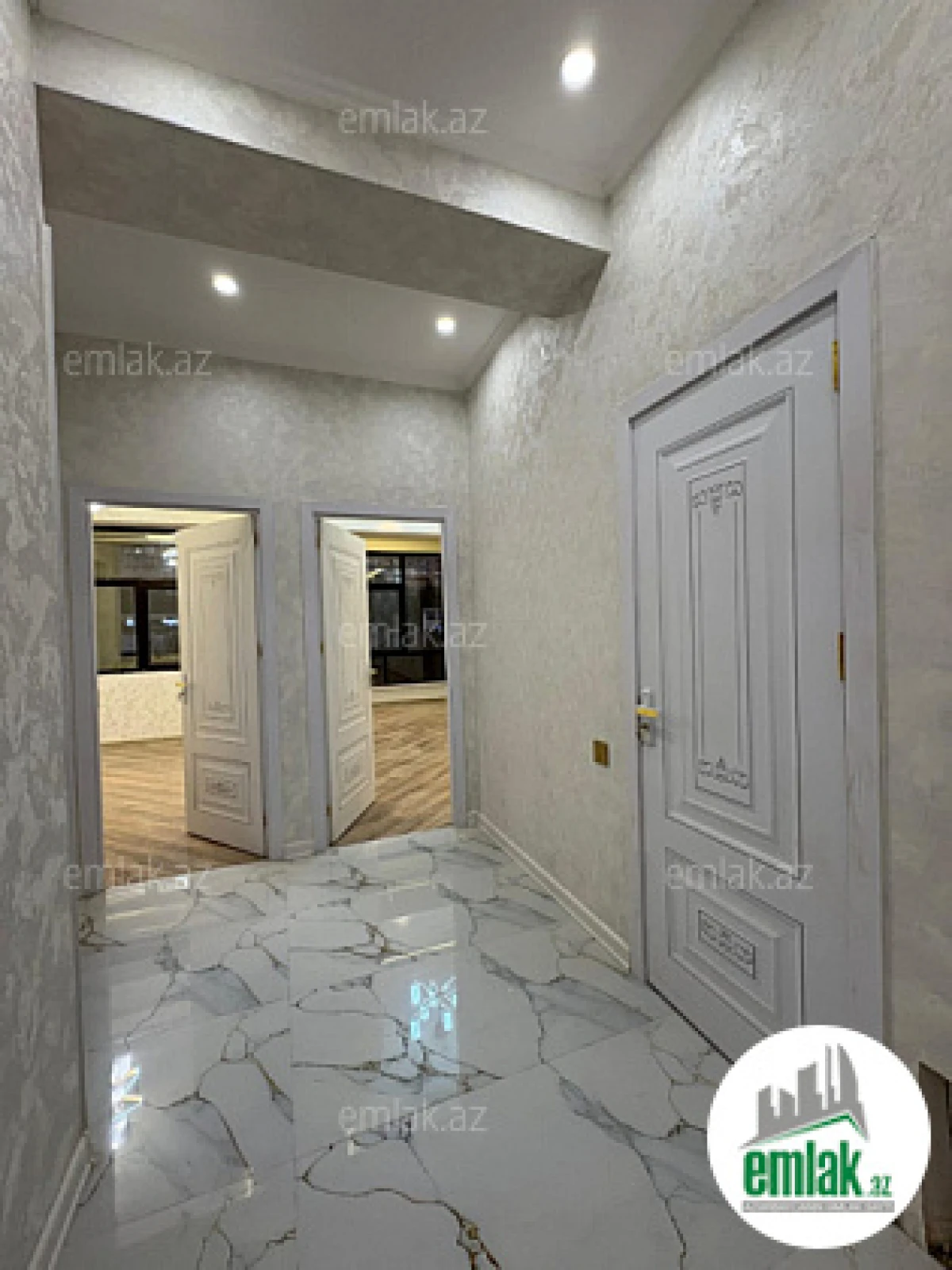 Satılır 2 otaqlı yeni tikili 60 m²