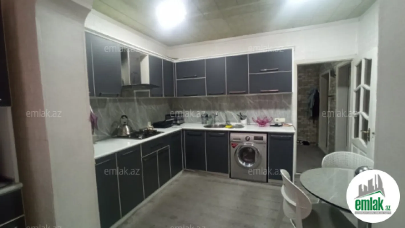 Satılır 3 otaqlı yeni tikili 75 m²