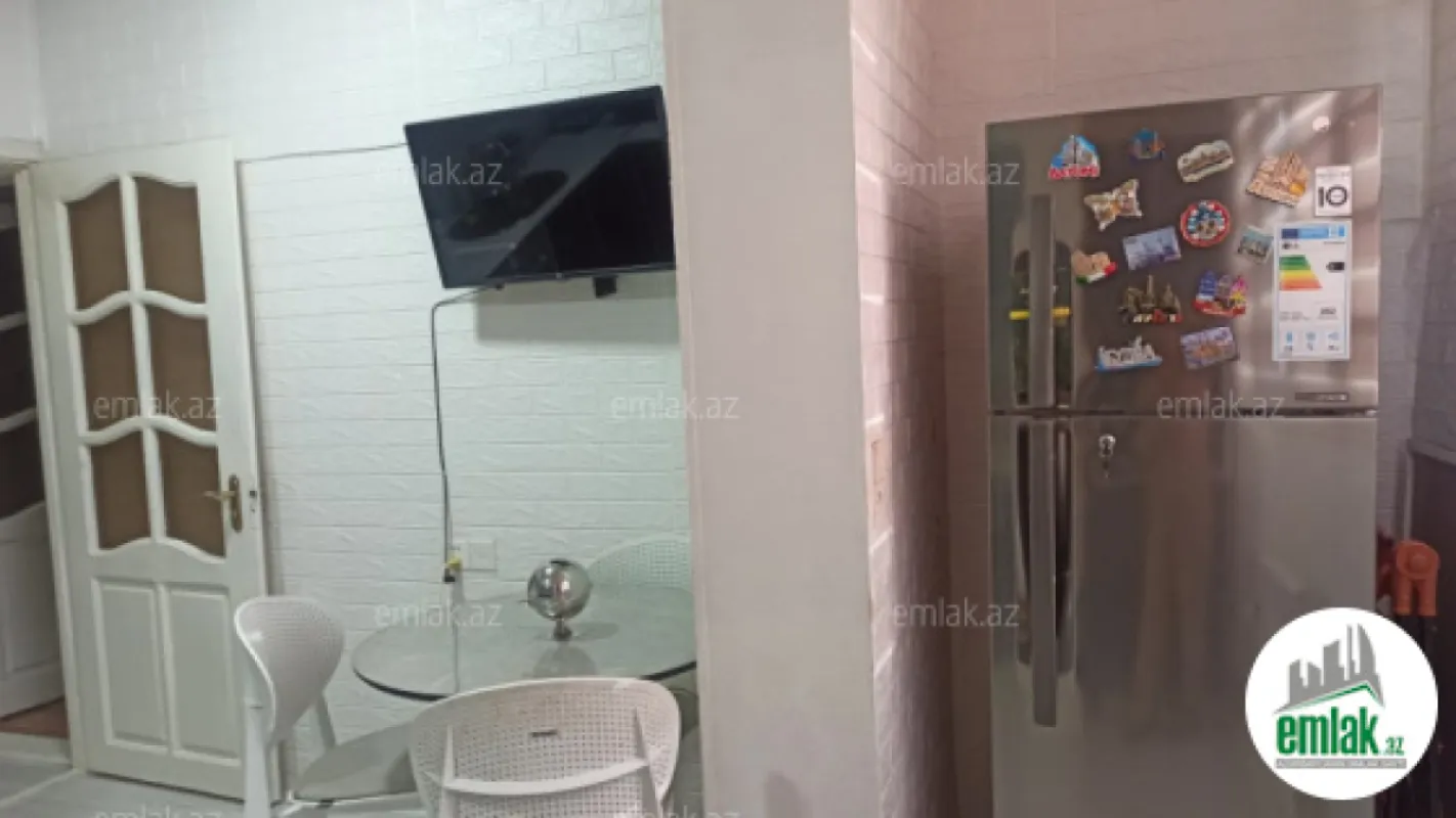 Satılır 3 otaqlı yeni tikili 75 m²