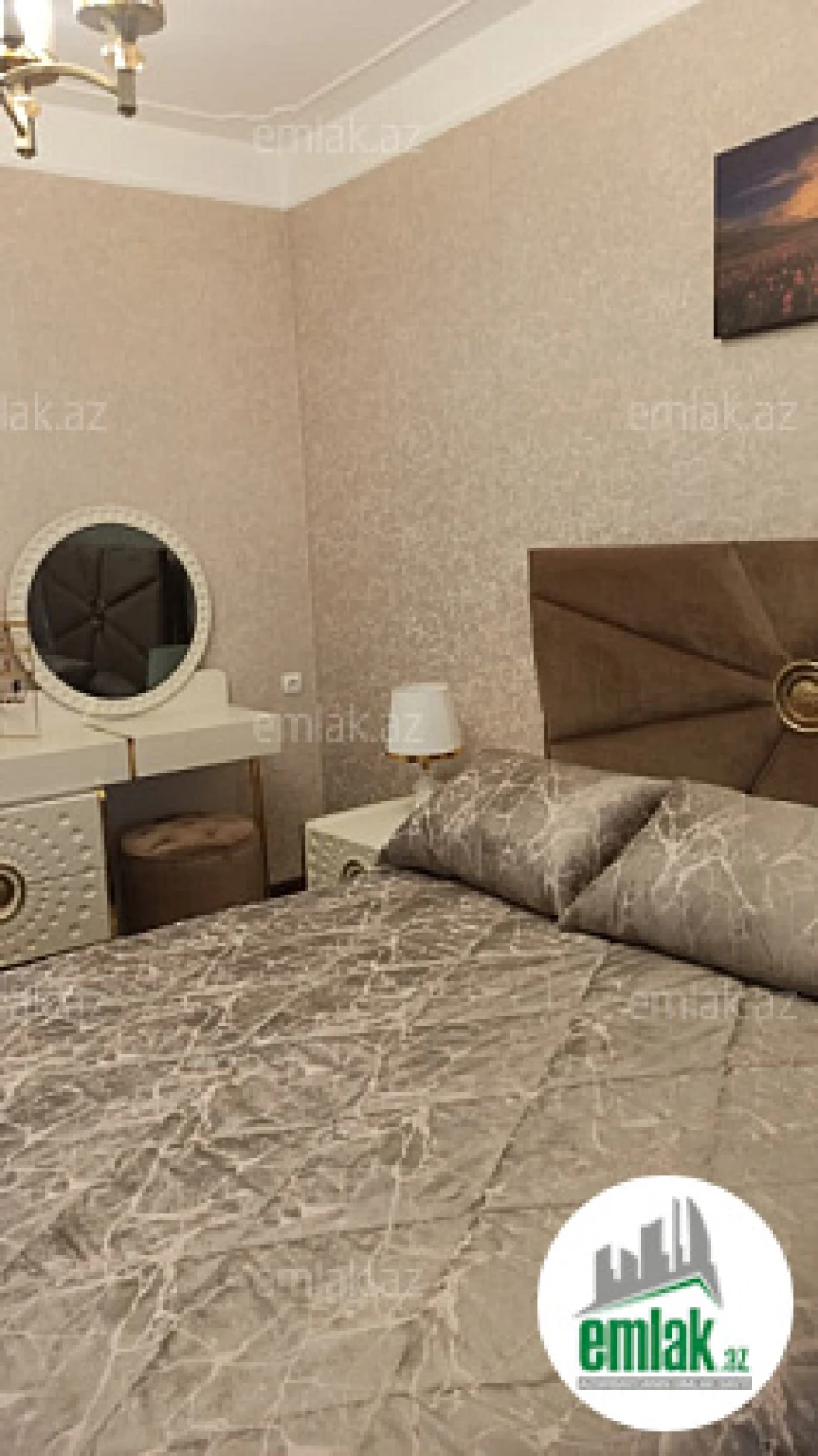 Satılır 3 otaqlı yeni tikili 75 m²