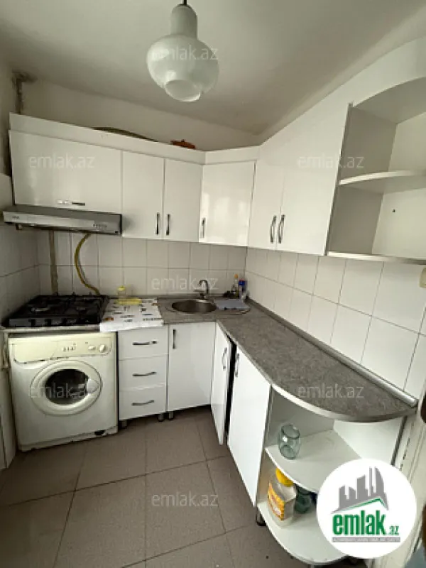 Satılır 2 otaqlı köhnə tikili 45 m²