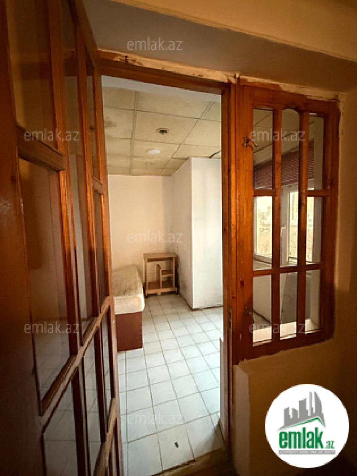 Satılır 2 otaqlı köhnə tikili 45 m²