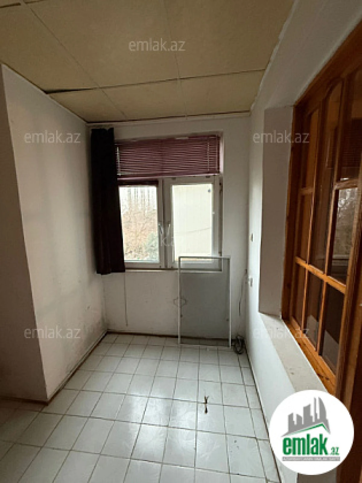 Satılır 2 otaqlı köhnə tikili 45 m²