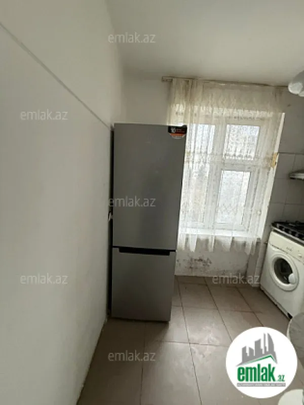 Satılır 2 otaqlı köhnə tikili 45 m²