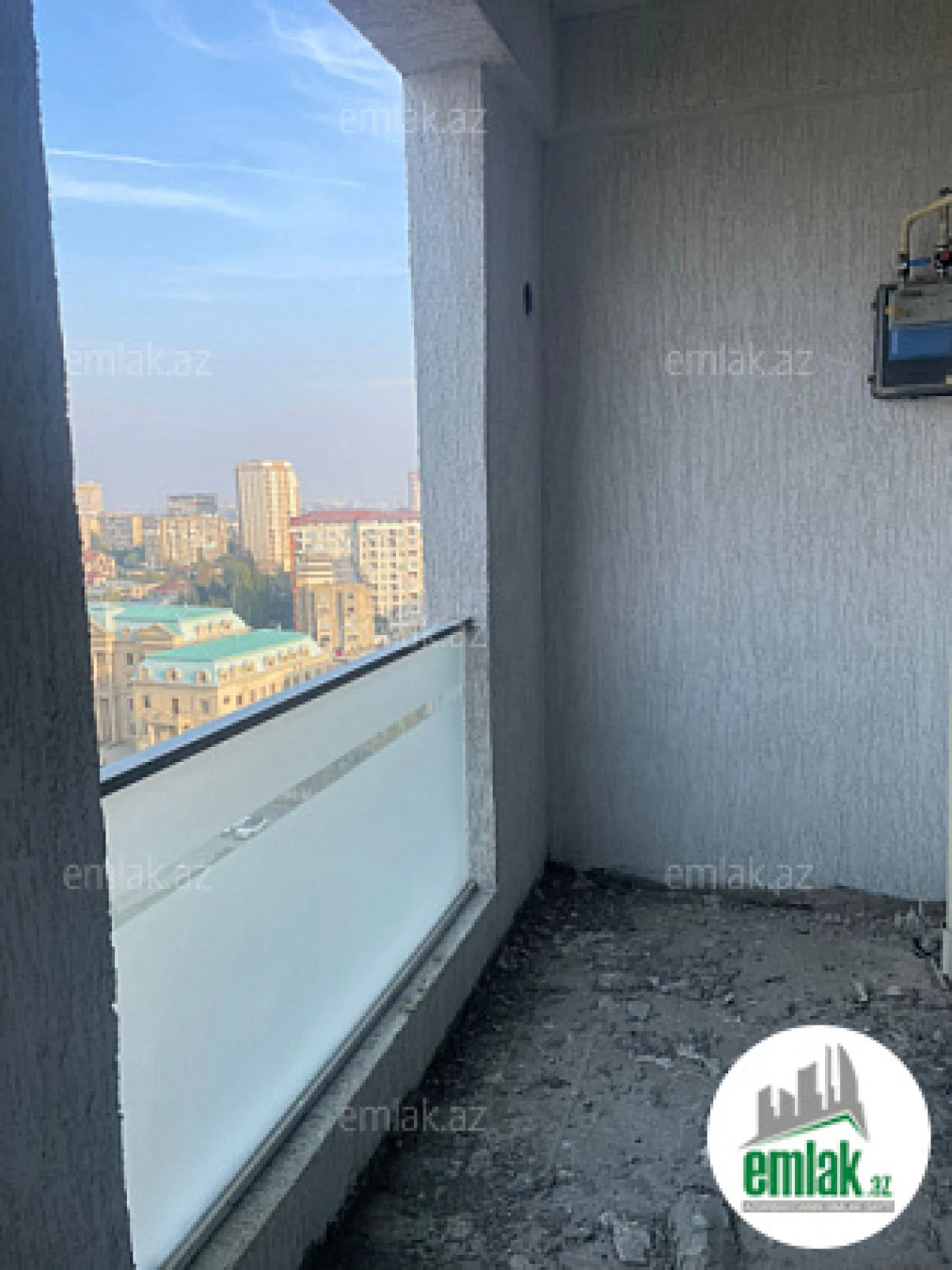 Satılır 3 otaqlı yeni tikili 100 m²