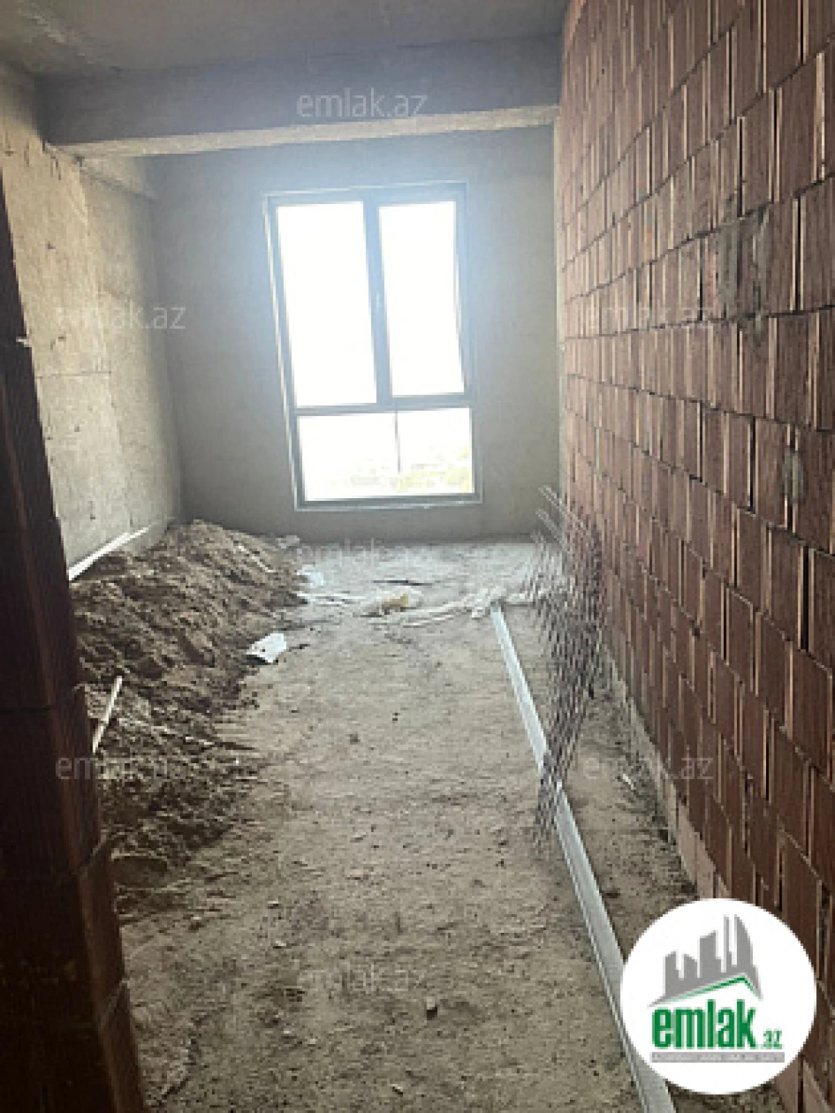 Satılır 3 otaqlı yeni tikili 100 m²