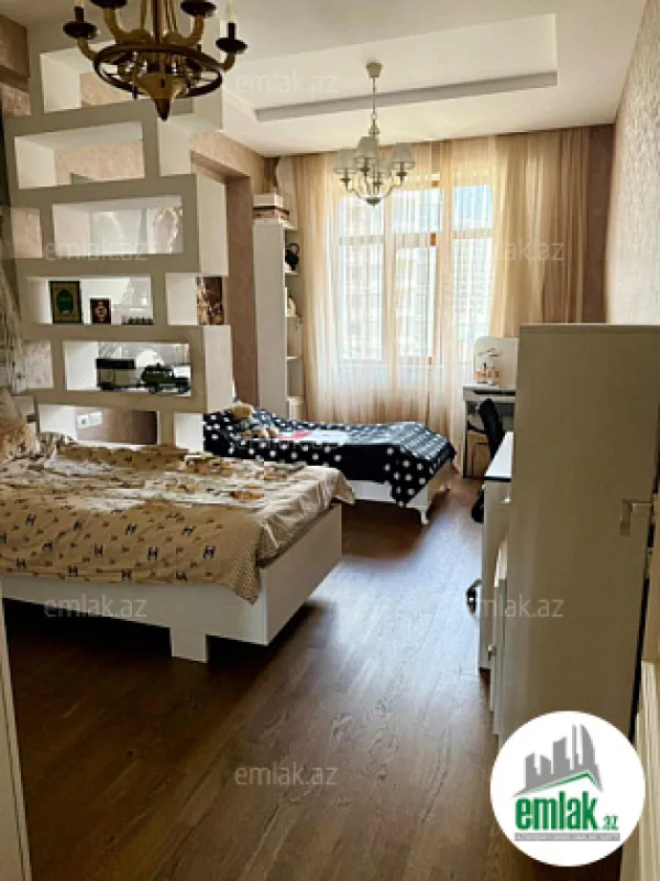 Satılır 3 otaqlı yeni tikili 115 m²