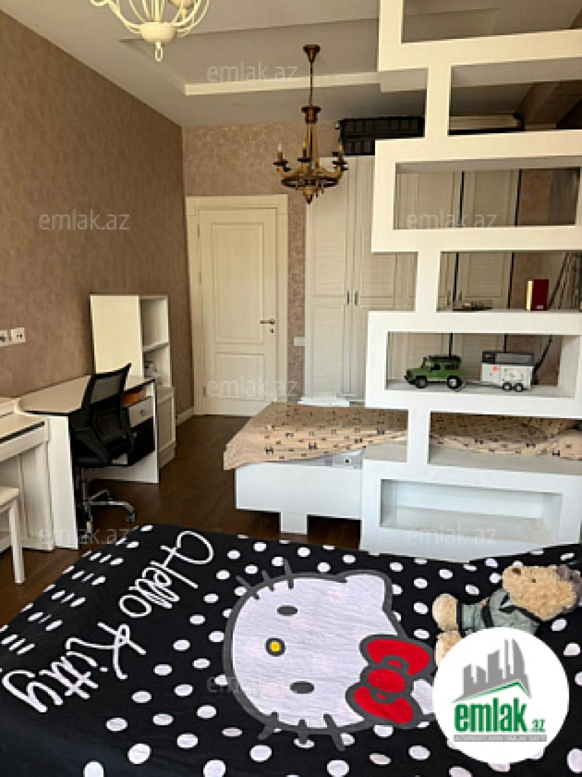 Satılır 3 otaqlı yeni tikili 115 m²