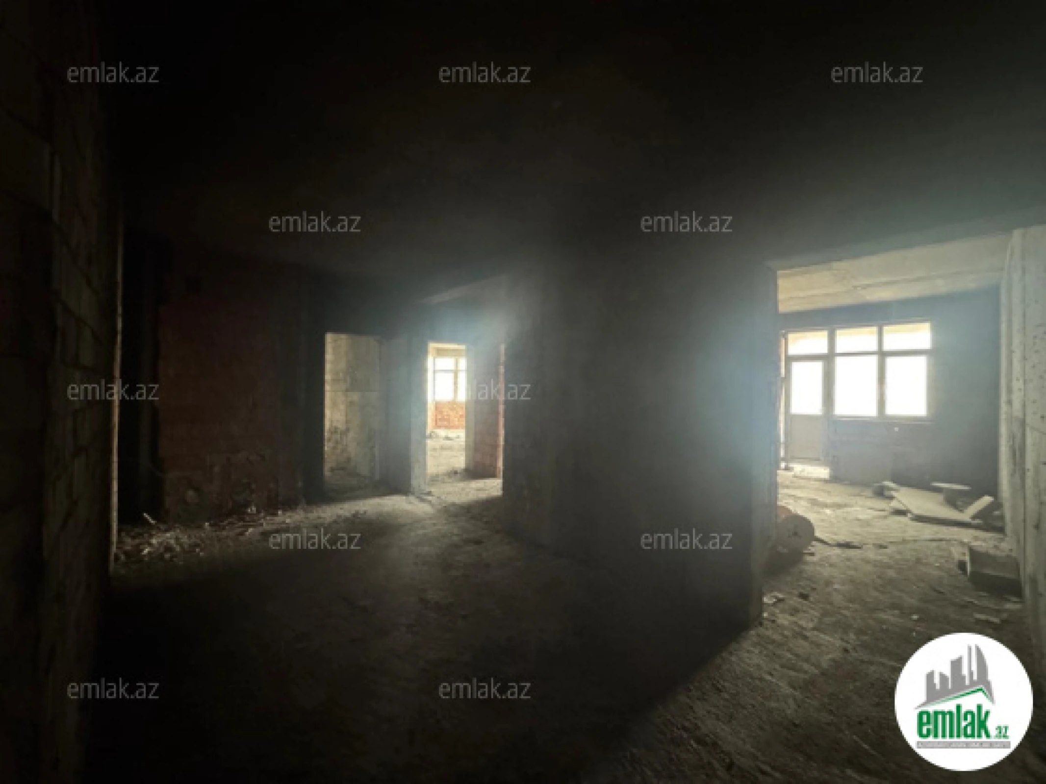 Satılır 3 otaqlı yeni tikili 175 m²