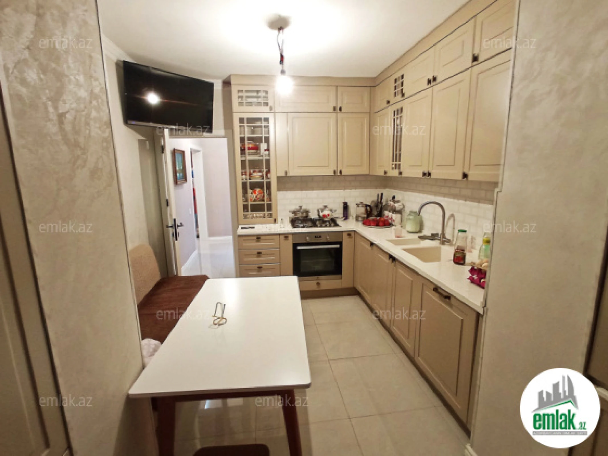 Satılır 3 otaqlı köhnə tikili 80 m²
