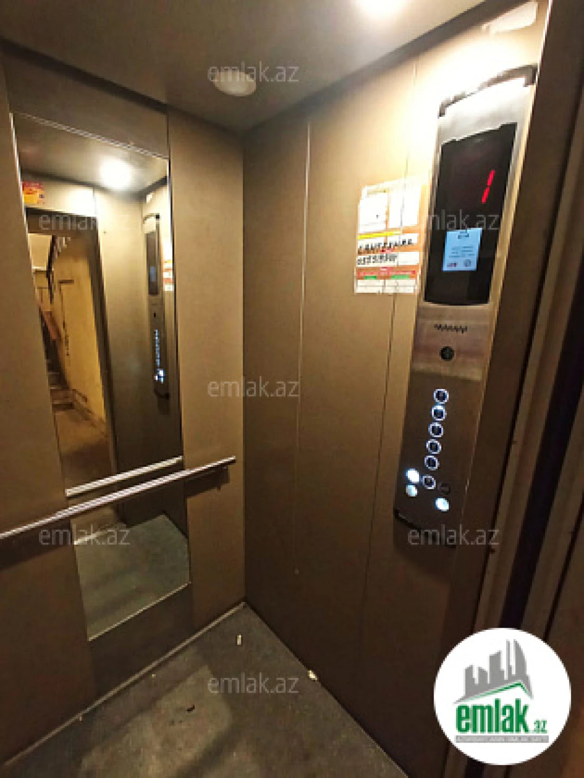 Satılır 3 otaqlı köhnə tikili 80 m²