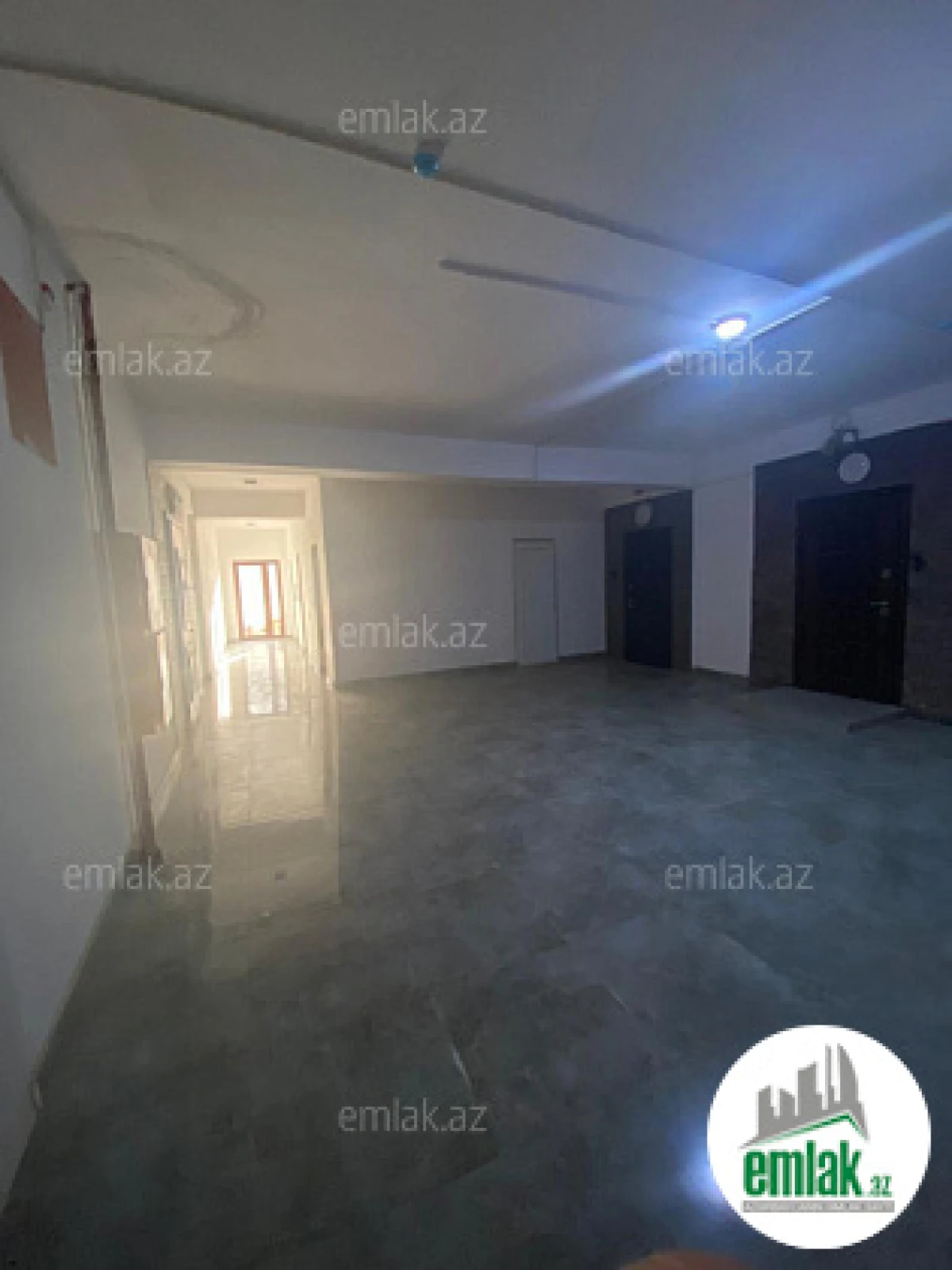 Satılır 3 otaqlı yeni tikili 125 m²