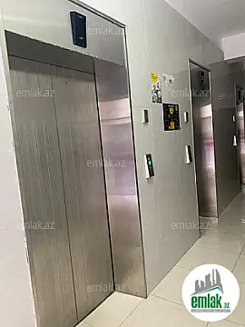 Satılır 3 otaqlı yeni tikili 125 m²