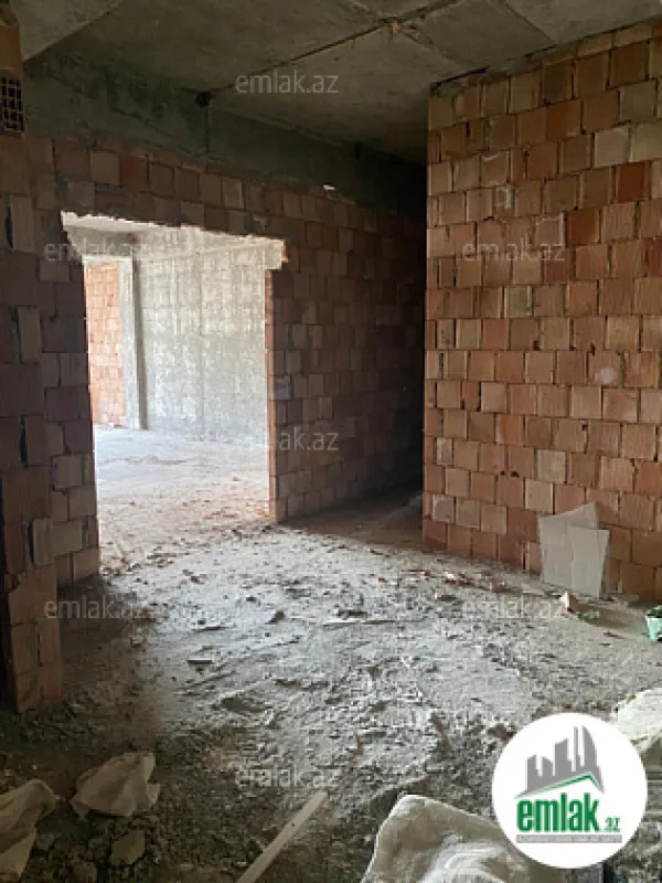 Satılır 3 otaqlı yeni tikili 125 m²